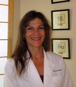 Elizabeth Hachenberg Elizabeth Hachenberg Acupuncture Image